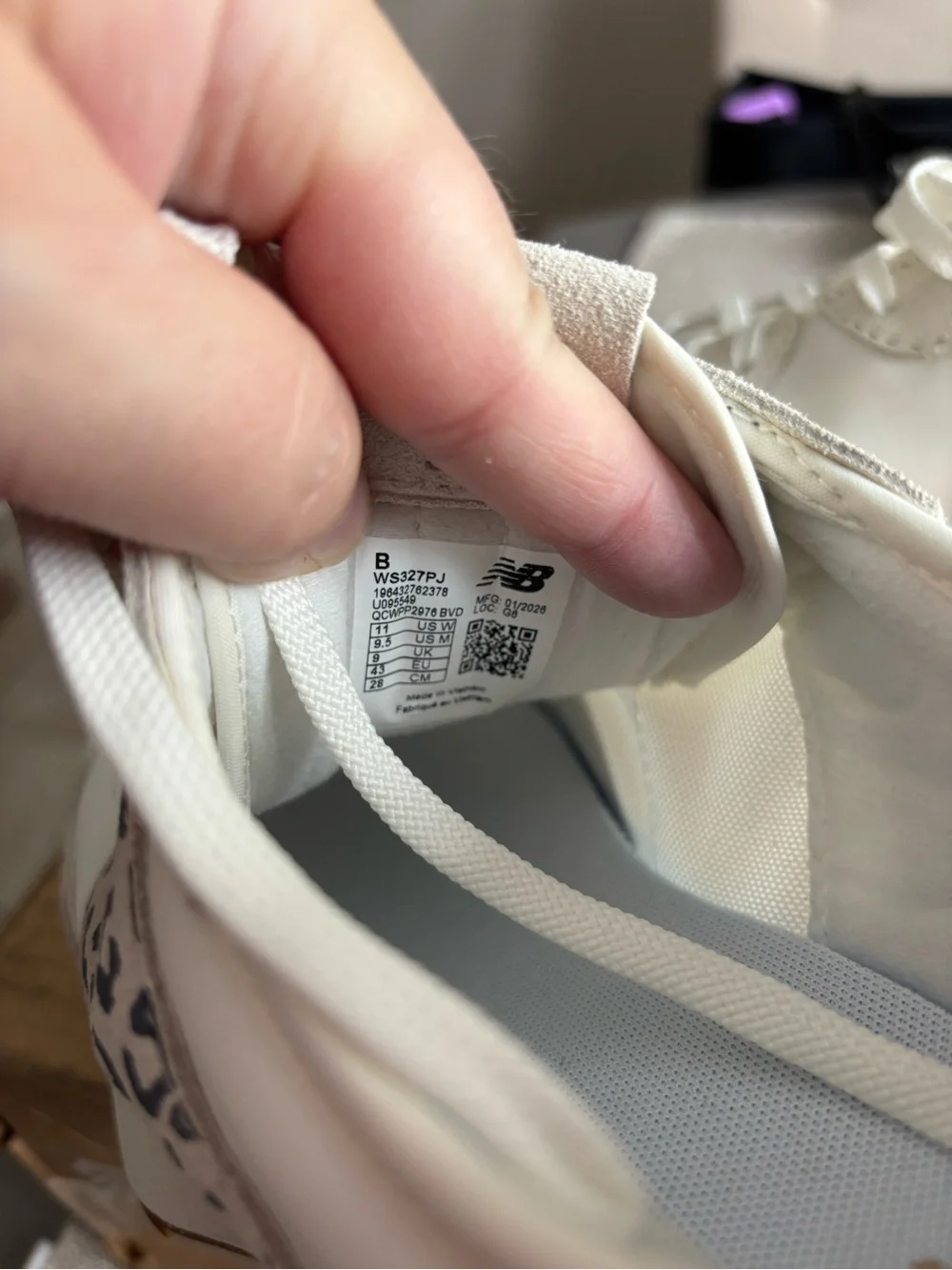 New Balance women sneakers